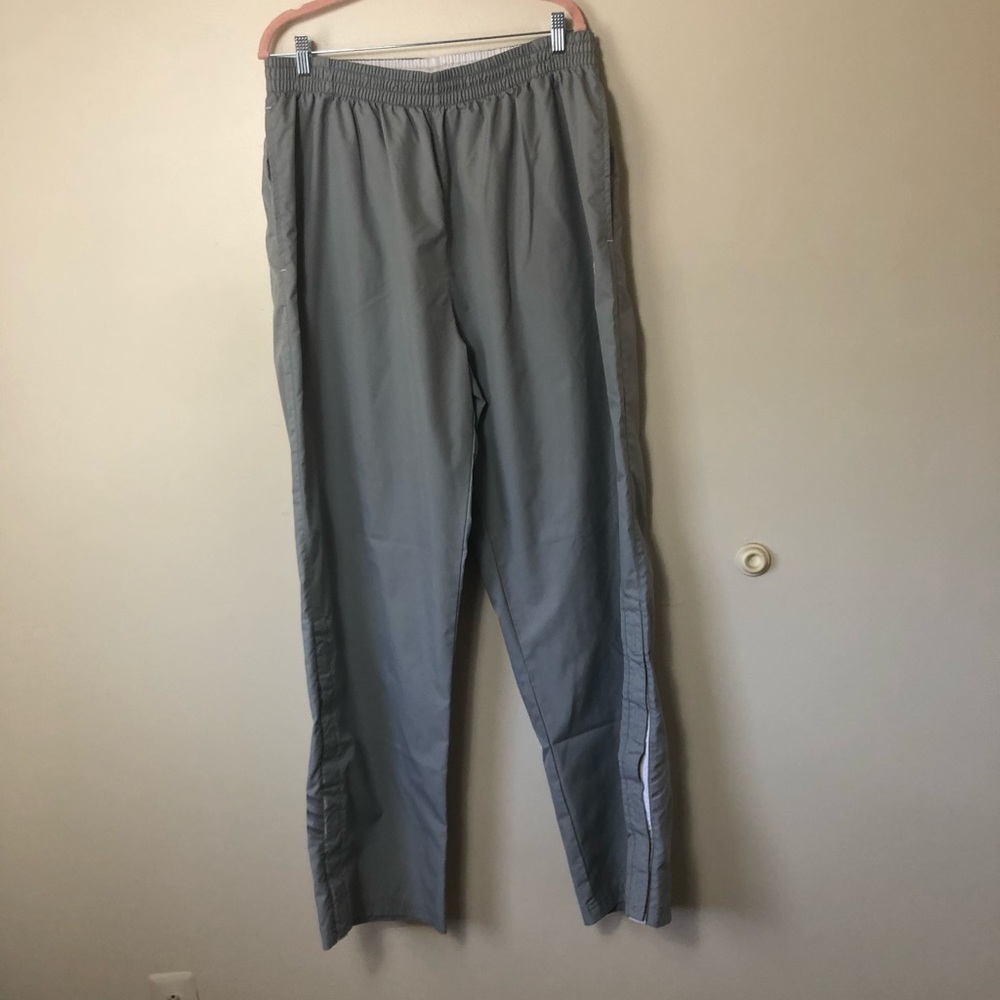 Men’s ADIDAS Brand Elastic Waist Joggers Size XXL